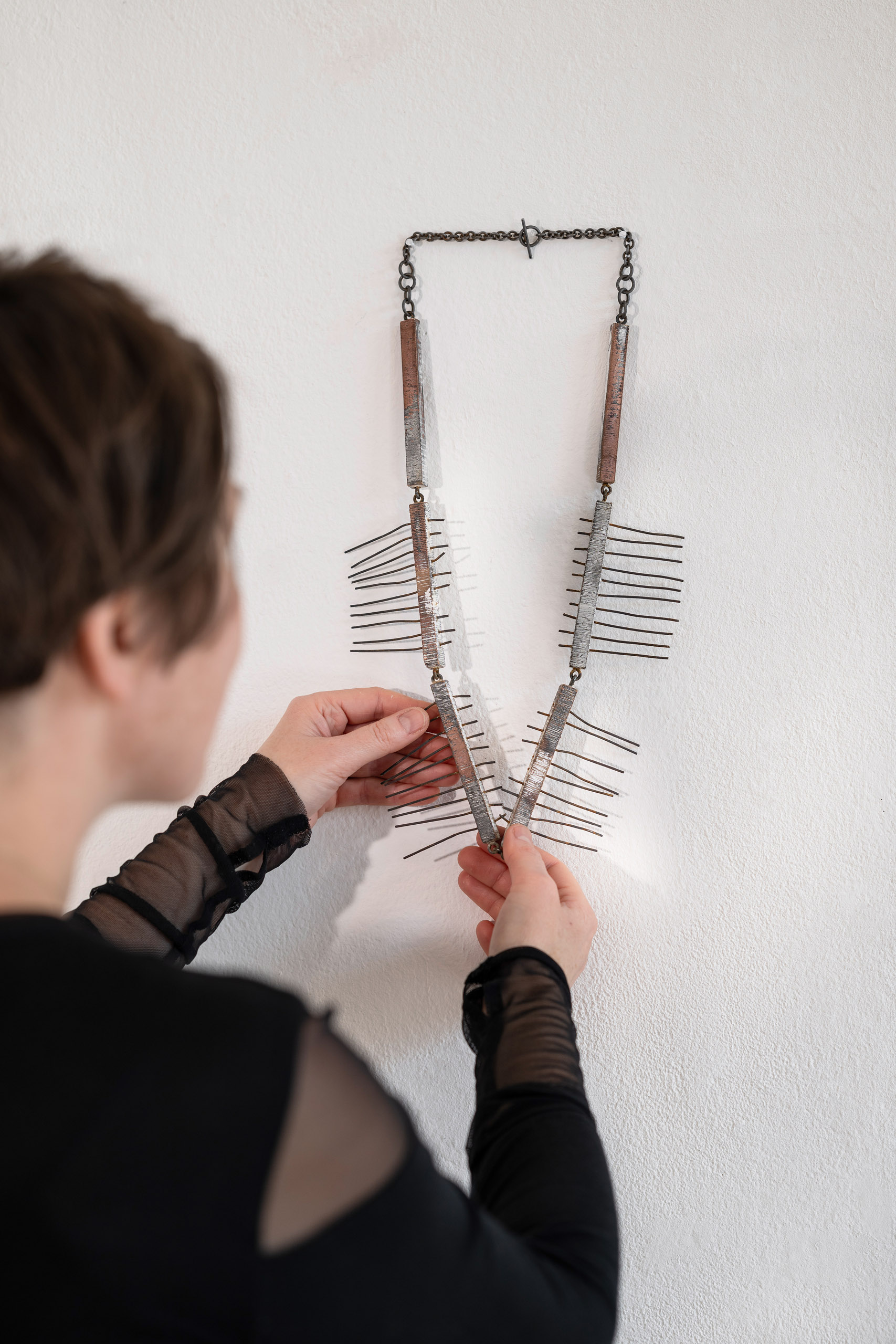 Iris Merkle Contemporary Jewelry - necklace STRAW SPREADER 