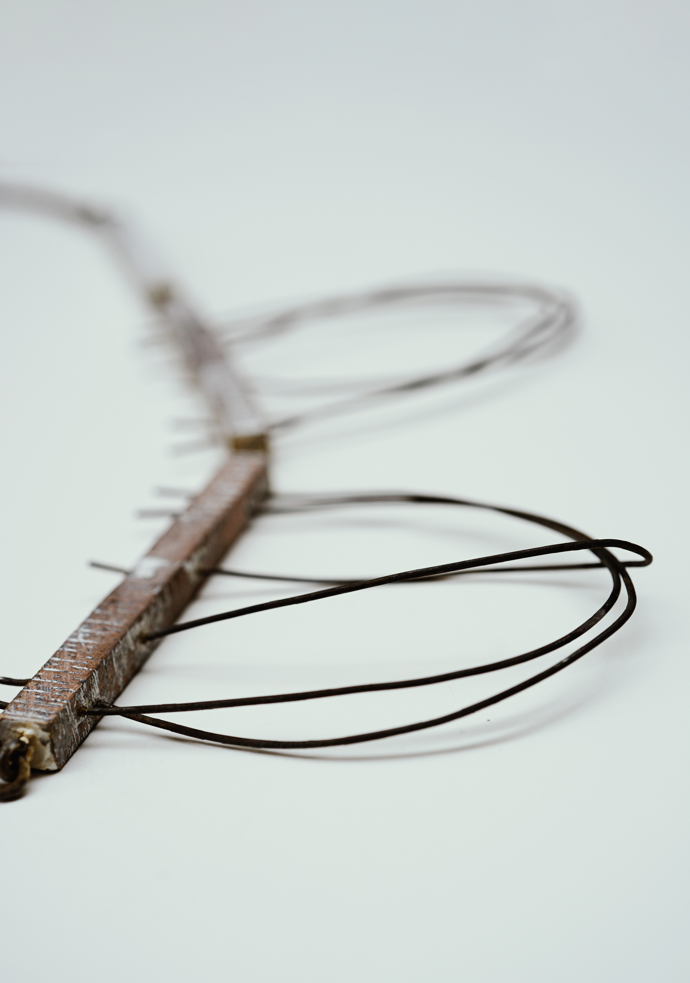 Iris Merkle Contemporary Jewelry – necklace STROHVERTEILER-01-De